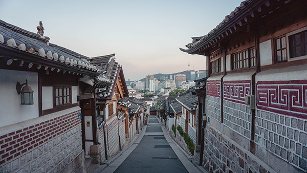 where to live in korea